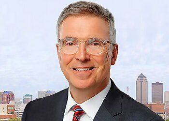 Photo of CRAIG R. MAHONEY, CONDITIONS TREATED: Hip and Knee Pain, Arthritis, Middle-Aged Adult Sports-Related Injuries, Meniscus Tears &amp; Work-Related Injuries
TREATMENTS OFFERED: Viscosupplementation, Replacement Surgeries Stem Cell Treatment &amp; Regenerative Orthopedics in DES MOINES