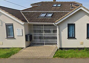 Photo of CYGNET DENTAL PRACTICE, Emergency, Cosmetic, General, Family Dental Practice, Cosmetic Treatments, Teeth Whitening, Implants, Crowns, Modern Orthodontics, Fillings, Crowns and Bridges, Hygienist Services, Root Canal Treatment, Emergency Dentist, Facial Aesthetics, Tooth Straightening &amp; Veneers in BASILDON