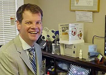 Photo of DAREK HUGGETT, TREATMENTS OFFERED:Eye Trauma, Sports, Injuries, Glaucoma, Hyperopia, Myopia, Presbyopia, Dry Eye, Evaluations, Care, Migraines, Medical Eye Diseases, Cataract, Refractive Surgeries, Emergency Visits, Headaches, Diabetic Patient Evaluation &amp; Ocular Care in SALEM