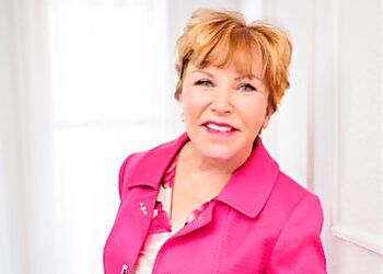 Photo of DIANE DUNCAN, Rhinoplasty, Facial Fat Grafting, Brow Lift, Eyelid Correction, Trauma, Blepharoplasty, Laser Resurfacing, Aging Neck, Arm and Abdominal Contouring, Tummy Tuck, Liposuction, Breast Augmentation, Implant Correction, Reduction and Lift, Gynecomastia, Chemical Peels &amp; Hydrafacial in FORT COLLINS