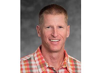 Photo of DOUGLAS S. MUSGRAVE, CONDITIONS TREATED: Hand Conditions, Sciatica, Scoliosis, Spinal Stenosis, Elbow Bursitis, Spondylolisthesis, Adhesive Capsulitis, De Quervain&#x27;s Disease, Wrist, Arm and Vertebral Fracture, Back Muscle Strain, Degenerative Disc Diseases, Osteoarthritis, Hand Contracture, Lateral &amp; Medial Epicondylitis in VANCOUVER