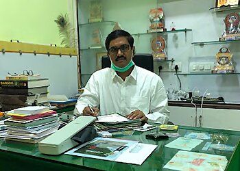 Photo of DR. ADINARAYAN REDDY, Ear Pain, Snoring, Nasal Congestion, Mouth Sores, Voice Disorders, Hearing Aids, Tonsillectomy, Adenoidectomy, Nosebleeds, Rhinoplasty, Sinus Surgery, Oral Surgery, Thymectomy, Cochlear Implants, Nasal Surgery, Headaches, Hoarseness, Tonsils, Hearing Loss &amp; Earaches in NELLORE