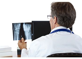 Photo of DR. ALEX PYPER, Orthopedics specialist