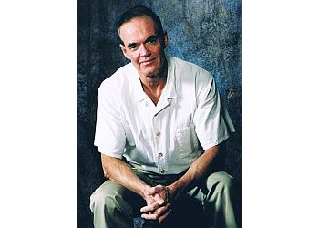 Photo of DR. BRIAN MACLEAN, R. PSYCH, Psychologists specialist