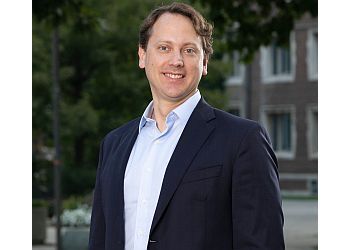 Photo of DR. DALE WILLIAMS, TREATMENTS OFFERED:Lower Limb Arthroplasty, Hip and Knee Replacement, Fracture, Leg Pain &amp; Foot Injury Treatments in HAMILTON