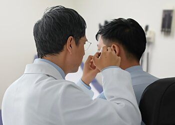 Photo of DR. FRANCISCO LEE, CONDITIONS TREATED:Ear Pain, Hearing Loss, Headaches, Sore Throats, Nasal Congestion, Adenoids, Nosebleeds, Tinnitus, Breathing Problems, Sleep Apnea and Voice Disorders
TREATMENTS OFFERED: Tonsils, Earwax, Snoring &amp; Earaches in NANAIMO