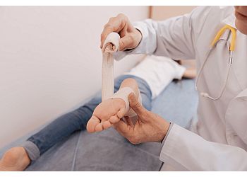 Photo of DR. JOANNE LEWTAS, Rheumatologists specialist