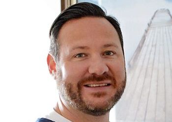 Photo of DR. JUSTIN TUTTLE, DC - TUTTLE CHIROPRACTIC, Chiropractors specialist