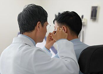 Photo of DR. KEVIN CLARKE, CONDITIONS TREATED:Tinnitus, Sinus Issues, Voice Disorders, Sleep Apnea, Earaches, Nasal Congestion, Nosebleeds, Earwax, Deviated Septum, Headaches, Hoarseness, Chronic Ear Infections, Breathing Problems, Snoring, Hearing Loss, Vertigo &amp; Post Nasal Drip in VICTORIA