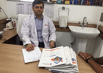 Photo of DR. MAYANK MEHROTRA, Liver Disease, Peptic / Gastric Ulcer, Irritable Bowel Syndrome (IBS), Hepatitis, Ulcerative Colitis, Colonoscopy, ERCP &amp; Acute Pancreatitis Treatments in KANPUR
