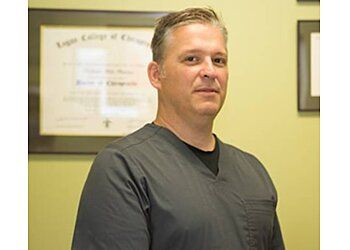 Photo of DR. MIKE MURGIC, CONDITIONS TREATED:Carpal Tunnel Syndrome, Concussion, Headaches, Sports Injuries, Foot, Heel, Knee, Low Back, Shoulder, Spine-Related, Temporomandibular Joint (TMJ) &amp; Neck Pain in WINDSOR