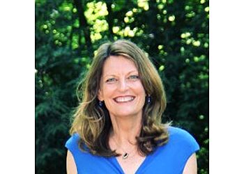 Photo of ELIZABETH KIESCHNICK, Trauma, PTSD, Eating and Bipolar Disorders, Depression, ADHD, Anger Management, Child or Adolescent, Fear, Coping Skills, Divorce, Domestic Abuse, Family Conflict, Parenting, Couples Counseling, Anxiety, Behavioral &amp; Relationship Issues in HARTFORD