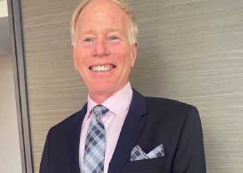 Photo of JEFFREY HALBRECHT, CONDITIONS TREATED: Rotator Cuff, ACL, Cartilage Restoration, Meniscus Tears, PRP, Shoulder Pain, Knee Pain, Sports Medicine, Orthopedic Surgeon, P5ROCEDURES: Lipogems Regenerative Treatment for Joints, Partial Knee Replacement (Unicondylar Replacement), ACL Surgery, Cartilage Transplantation, ACL Shrinkage, Arthroscopic “All-Inside” Patella Realignment, ACL CPM Rehab Study, Meniscus Transplantation (Meniscal Allografts), Arthroscopic Rotator Cuff Repair &amp; PRP Injections in SAN FRANCISCO