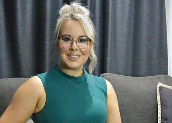 Photo of LEISHAN PACE, Parenting, Interpersonal and Dyadic Developmental Psychotherapy, Trauma, Autism Spectrum and Attenti On-Deficit Hyperactivity Disorder, Attachment-Based Family, Cognitive, Family and Dialectical Behaviour, Group, Aut Play, Interpersonal Psychotherapy, Eye-Movement Desensitisation and Reprocessing, Acceptance &amp; Commitment Therapy in MACKAY