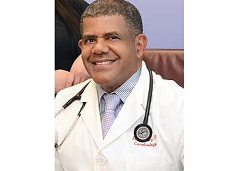 Photo of PEDRO DIAZ SANTANA, Arrhythmias, Chest Pain Treatment, Acute Coronary Syndrome, Heart Attack, Unstable Angina, Shortness of Breath, High Cholesterol, Atrial Fibrillation, Congestive Heart Failure, Attack &amp; Blood Pressure in LAREDO