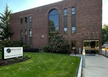 Photo of SELECT PHYSICAL THERAPY WEST HARTFORD, CONDITIONS TREATED:Back, Hip, Knee, Ankle, and Shoulder Pain, Open Wounds, Dislocations and Sprains, Jammed Fingers and Joints, Joint Stiffness, Pain in The Hand/arm, Post-Surgical Procedures, Repetitive Strain, Pulled Muscles, Sports-Related Injuries, Swelling, Numbness, Tingling, Weakness, Tendon Injuries &amp; Work-Related Injuries
TREATMENTS OFFERED: Dry Needling, Pre-/Post-Operative Care, Work Conditioning, Ergonomic Programs, Injury Prevention, Instrument-Assisted Soft Tissue Mobilization, Knee Bracing, Headache Treatment, Vestibular Rehabilitation, Cupping &amp; Manual Therapy in HARTFORD