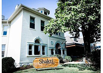 Photo of SHAKTI POWER YOGA, Shakti Power Flow, Shiva Vinyasa, Restorative Yoga, Kids Yoga, Foundations of Power, Donation Power Flow, Hot Core &amp; Sculpt in NASHVILLE