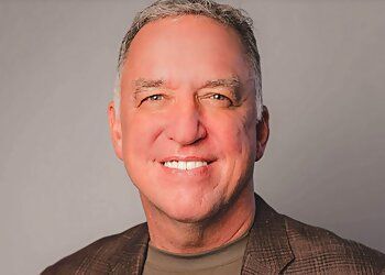 Photo of WILLIAM J. HEDDEN, MD - HEDDEN & GUNN PLASTIC SURGERY, Plastic surgeon specialist