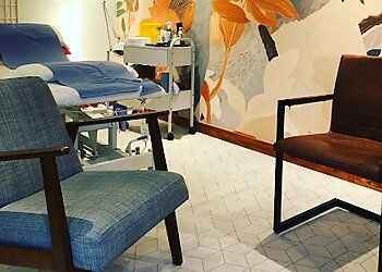 Clinic photo/Office of Dr. ALEX LOCHHEAD TRADITIONAL ACUPUNCTURE