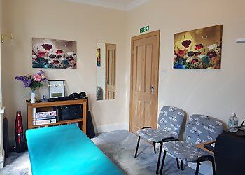 Clinic photo/Office of Dr. ASHWORTH CHIROPRACTIC CENTRE