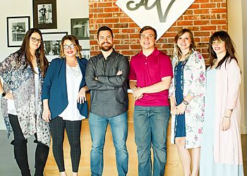 Clinic photo/Office of Dr. BROOKS GRANT