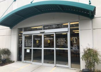 Clinic photo/Office of Dr. COLIN M. KINGSTON