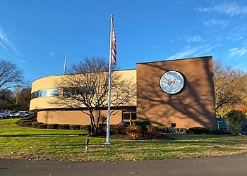 Clinic photo/Office of Dr. DEAN DEROBERTS