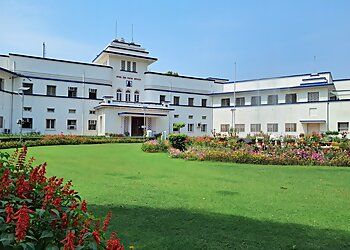 Clinic photo/Office of Dr. DR. B. PAUL THALIATH
