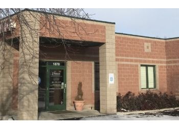 Clinic photo/Office of Dr. DR. BRADLEY R. PETERSON