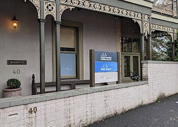 Clinic photo/Office of Dr. DR BROUGHTON J SNELL