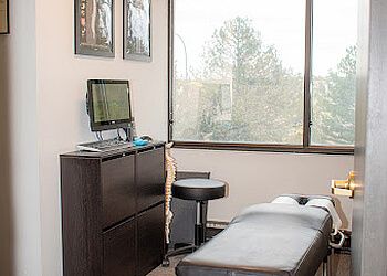 Clinic photo/Office of Dr. DR. CHRIS HOVENDON