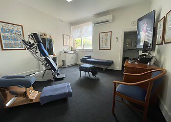 Clinic photo/Office of Dr. DR DALE HAWKES