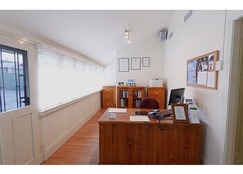 Clinic photo/Office of Dr. DR GORDON WEAKLEY