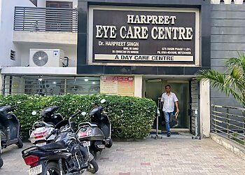 Clinic photo/Office of Dr. DR. HARPREET SINGH