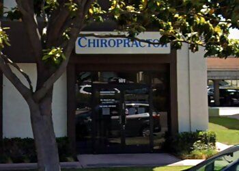 Clinic photo/Office of Dr. DR. HARRIS LEE