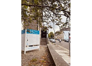 Clinic photo/Office of Dr. DR HELEN BARKER