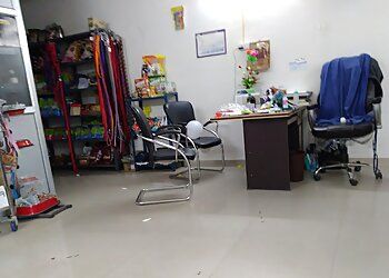 Clinic photo/Office of Dr. DR. MANI'S PET CLINIC &amp; SURGERY CENTRE