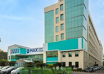 Clinic photo/Office of Dr. DR. MANISH VAISH