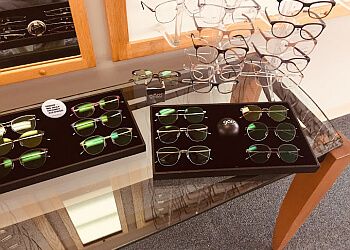 Clinic photo/Office of Dr. DR. PAUL C. USLAN