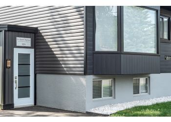 Clinic photo/Office of Dr. DR SELIM KAROUT CHIROPRATICIEN D.C.