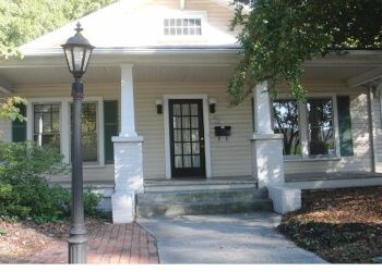 Clinic photo/Office of Dr. DR. SETH J DENNIS