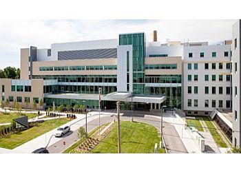 Clinic photo/Office of Dr. DR. STAN VAN UUM