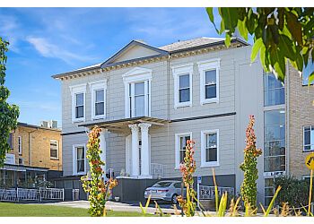 Clinic photo/Office of Dr. DR TONY MAKRIS