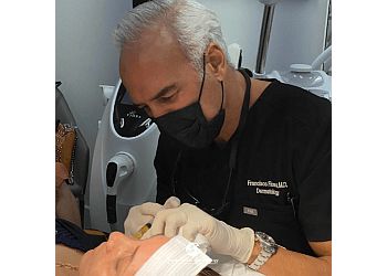 Clinic photo/Office of Dr. FRANCISCO FLORES