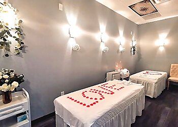 Clinic photo/Office of Dr. GREEN LOTUS MASSAGE