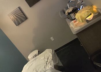 Clinic photo/Office of Dr. HAND AND STONE MASSAGE AND FACIAL SPA