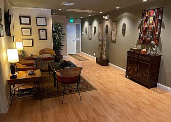 Clinic photo/Office of Dr. HEALTH ORIENTED