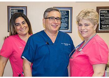 Clinic photo/Office of Dr. HECTOR L. FERNANDEZ