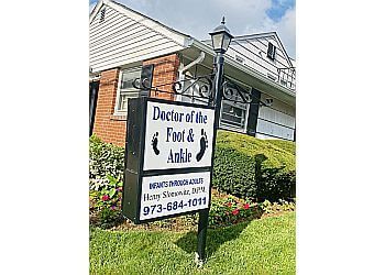 Clinic photo/Office of Dr. HENRY SLOMOWITZ