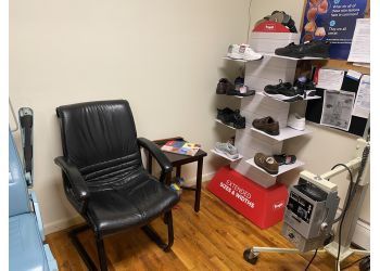 Clinic photo/Office of Dr. JONATHAN M. KNEE